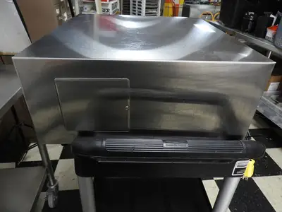 Used APW Wyott Used APW BW-31 Humidified Hot Dog Bun Warmer with (72) Bun Capacity, 120v Heating Cabinets Illinois US | Falcon Restaurant Supply #1376541