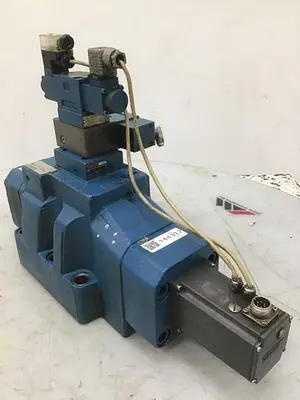 USED REXROTH 4WRKE35W2-0000-21/6A24EZ9