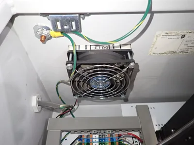 USED SICK 2099381