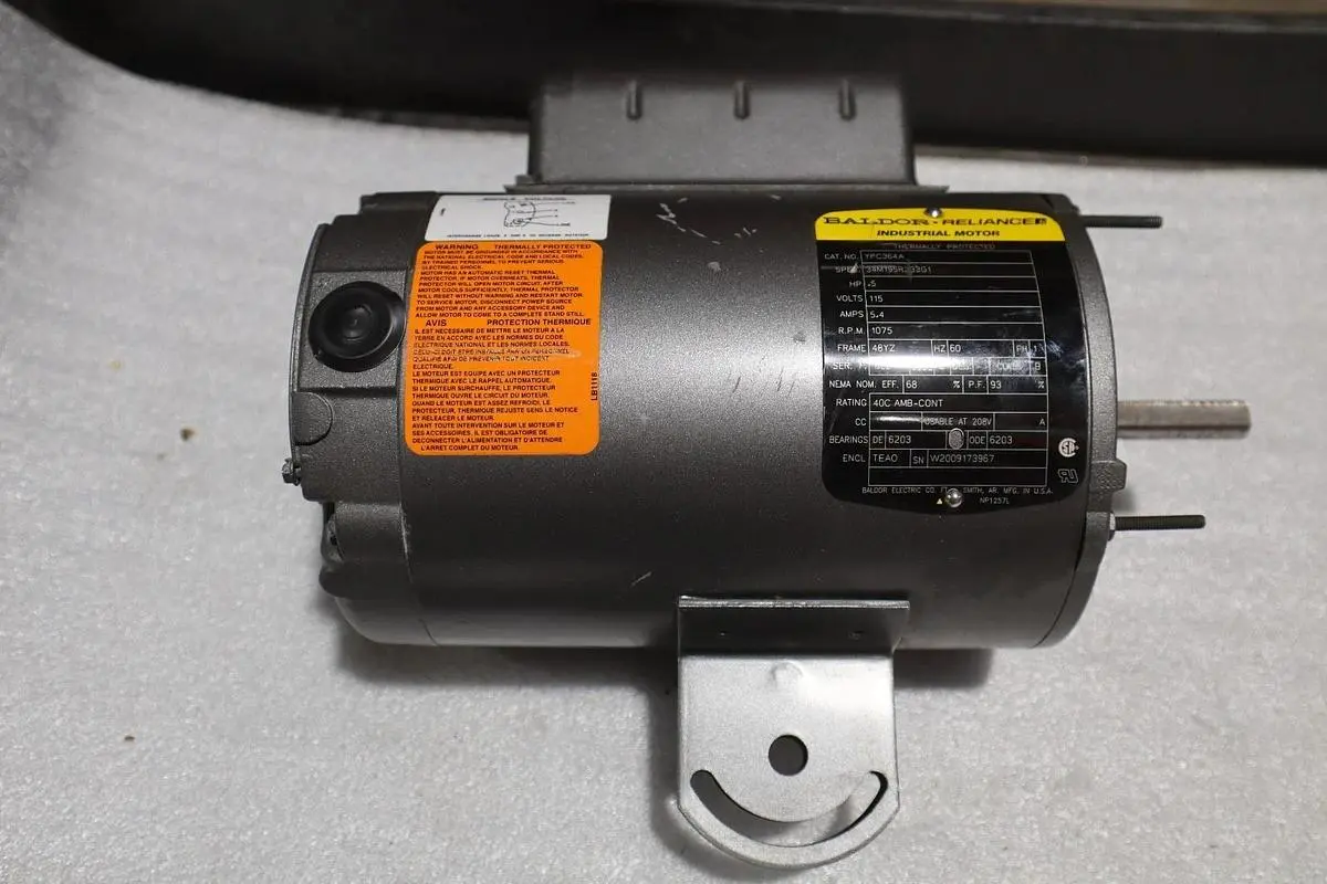 BALDOR YPC364A INDUSTRIAL MOTOR .5HP 1075 RPM - STOCK SGF75