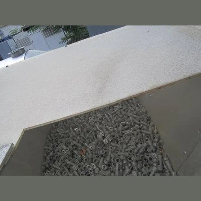 25ft³ Stainless Steel Hopper with Inclined Belt Discharge