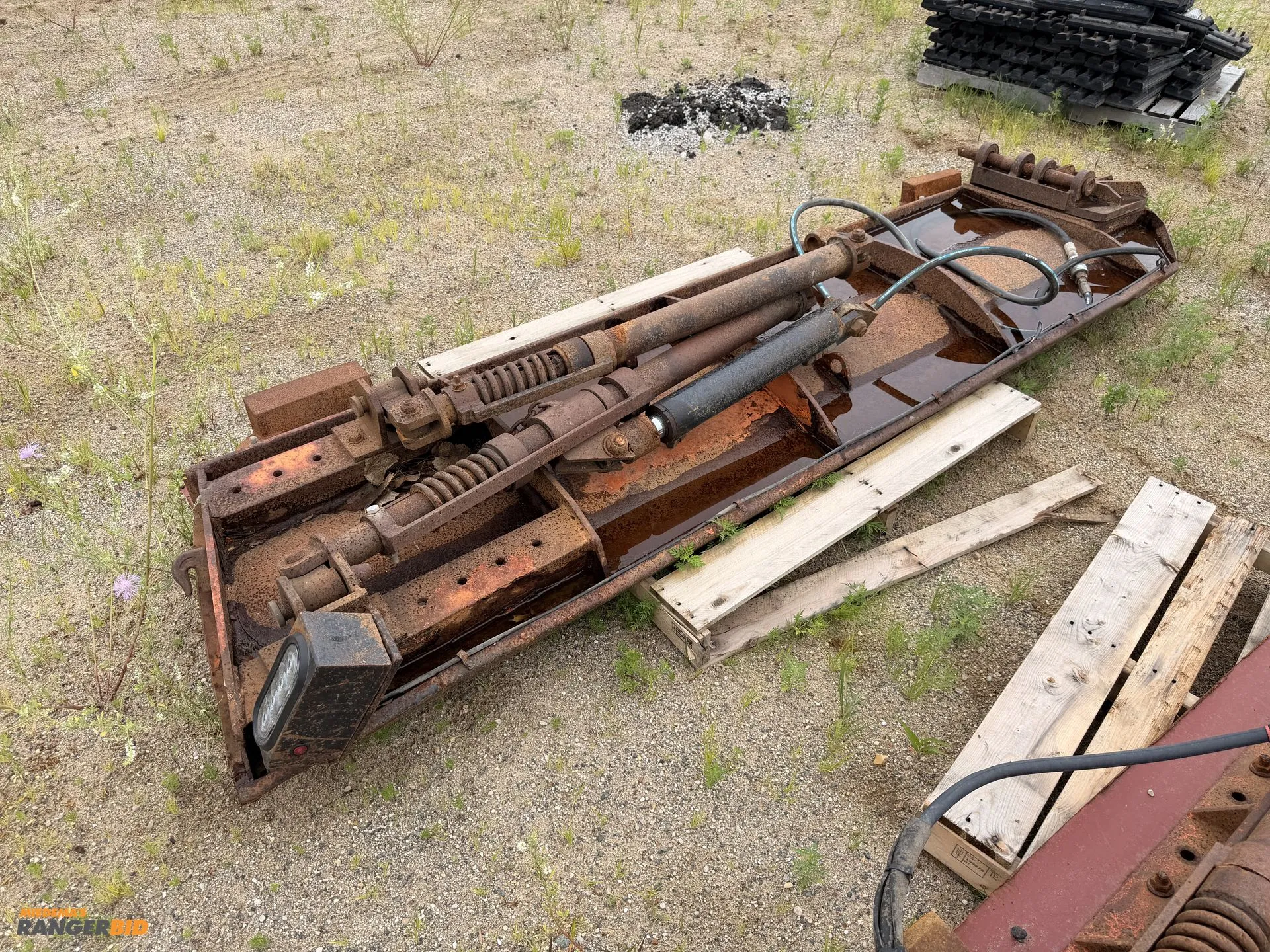 Used MONROE PATROL WING PLOW WITH MOUNTS _UNKNOWN_ Plow Blades Michigan US | Miedema Asset Management Group #1334672