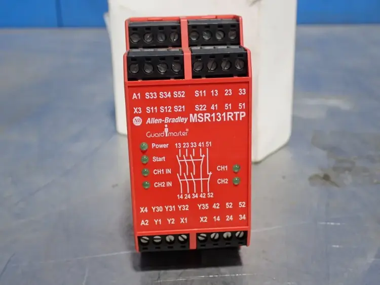 Used ALLENBRADLEY 440RC23139 B Relays & Switches Ohio US | HGR 24 #1006360