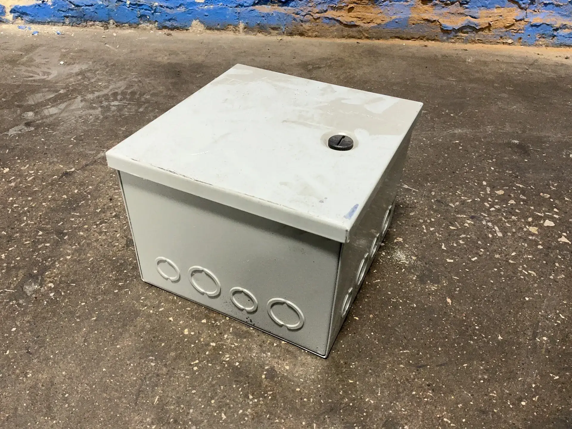 Used HOFFMAN AHE8X8X6 Enclosures Ohio US | HGR 24 #1474829