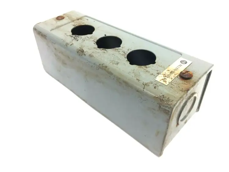 New | in-Stock ALLEN-BRADLEY 30.5MM PUSHBUTTON ENCLOSURE Electrical Boxes | Maverick Industrial Sales #1119708