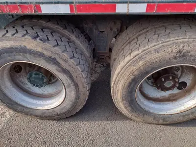 USED 1995 KENWORTH T800