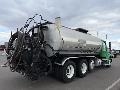 Used 2021 FREIGHTLINER BEARCAT ASPHALT DISTRIBUTOR Tanker trucks Minnesota US | Carco Truck & Equipment #1514032