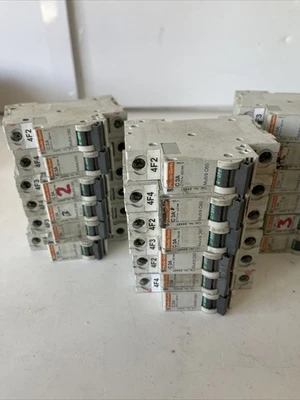 USED Merlin Gerin C3A (36), D3A (3pcs)