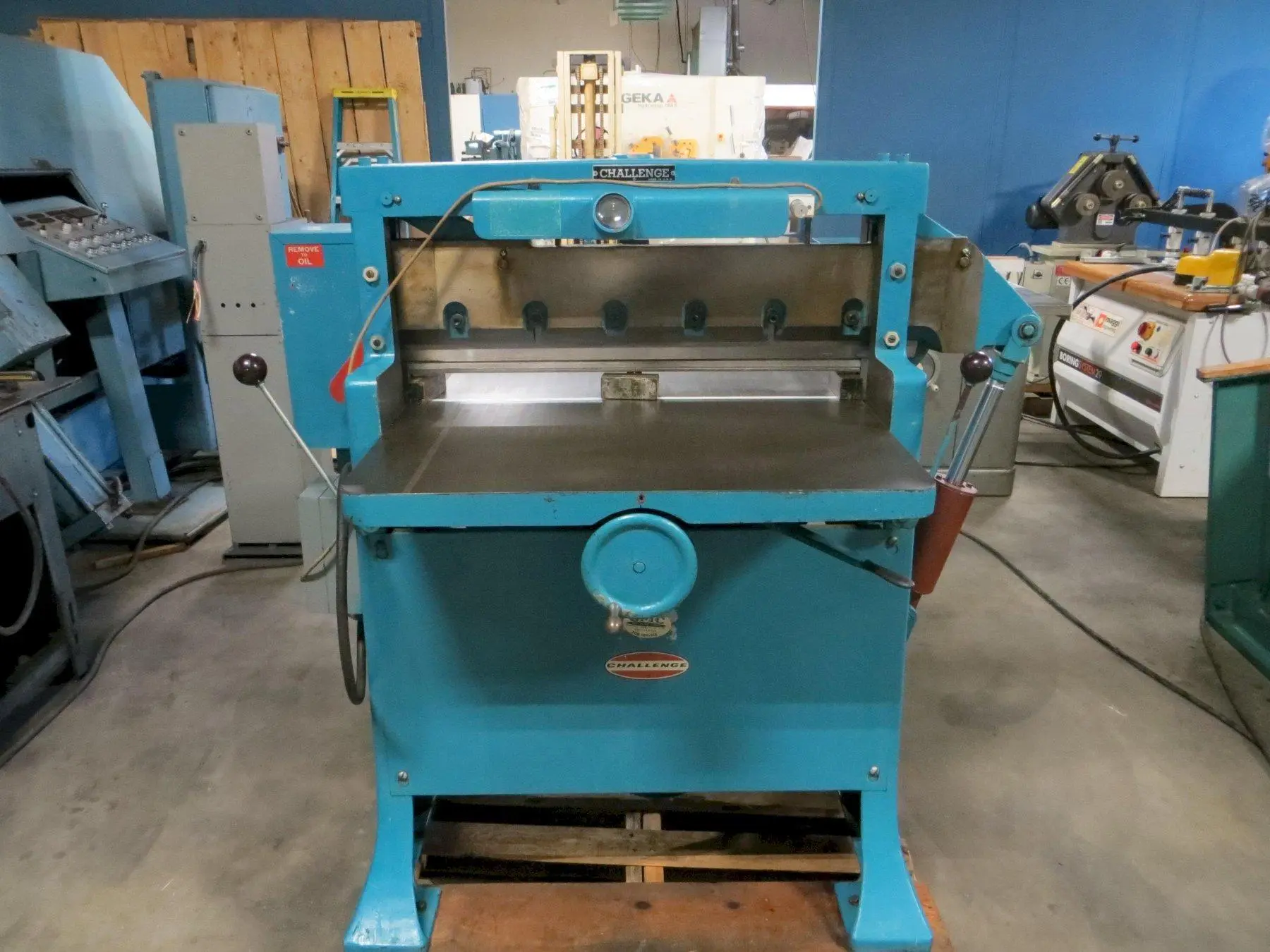 Challenge Paper Cutter Model 305 HB, 30-1/2" Width