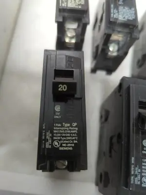 Used SIEMENS Q120 Miscellaneous Equipment (Electrical & Power) | Surplus Asset Holdings #1191169