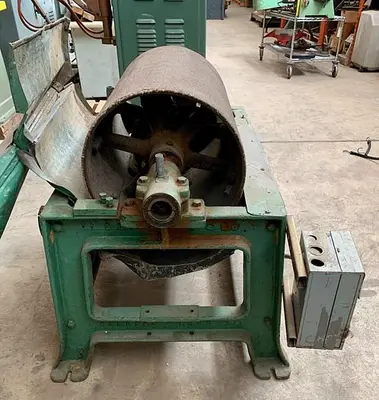 McKnight chair back sander (101626)
