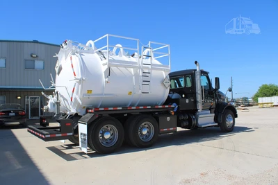 Used 2019 PETERBILT 567 Tractors & Trailers Texas US | Roll Off Truck World #1486370