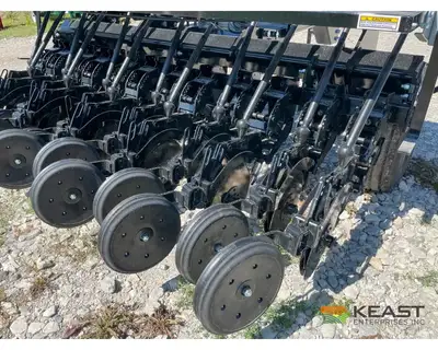 Used CRUSTBUSTER _UNKNOWN_ No-Till Drills Iowa US | Keast Enterprises #1360222