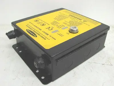 USED BANNER ENGINEERING MSCA-1