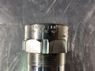 USED THOMAS & BETTS STX075