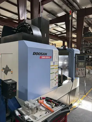 Used 2010 Doosan DNM 400HS Vertical Machining Centers Colorado US | Machine Tool Bids #1502664