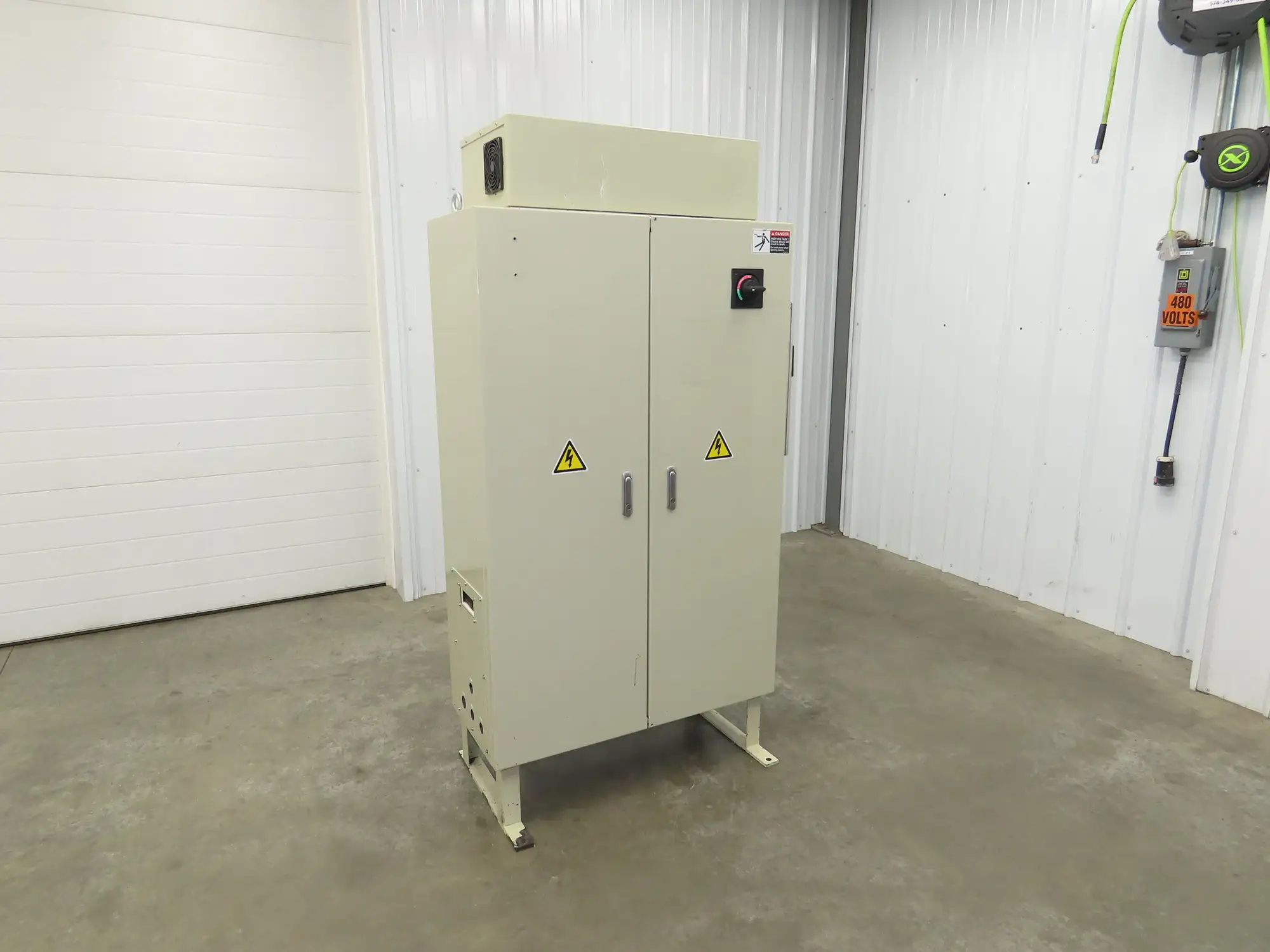 Freestanding Electrical Enclosure 1400x900x400mm 50A Disconnect 55x35x16"