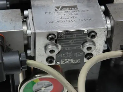 Vektek Vector Flo Hydraulic Manual Workholding Pump Power Pack 2.5gal 5000psi