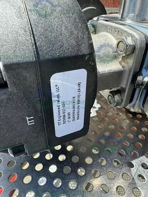 USED 5 ITT PURE FLO ADVANTAGE STAINLESS STEEL DIAPHRAGM VALVE W/ 1" SANITARY FITTINGS