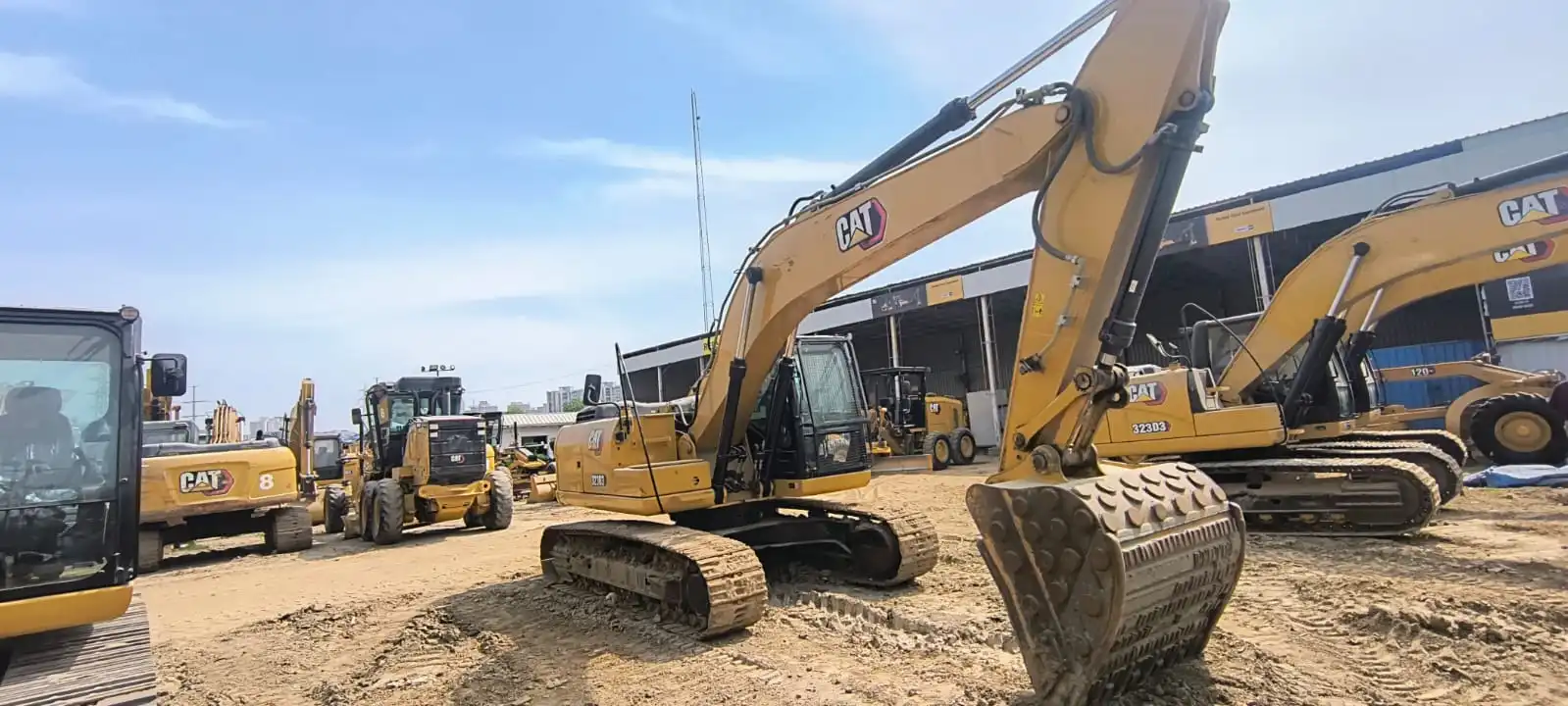 Used 2024 CATERPILLAR 323D3 Excavators Florida US | US Global Heavy Equipment Solutions #1412690