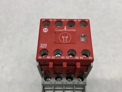 USED ALLEN BRADLEY SER. C GUARDMASTER SAFETY CONTACTOR 3NO, 3NO 2NC