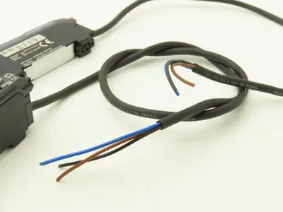Keyence FS-V31 Fiber Optic Sensor Amplifier NPN 12-24vDC Lot of 11