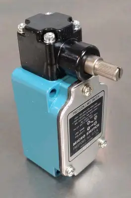 Honeywell 1LS1 Limit Switch Side Rotary Loc4E38