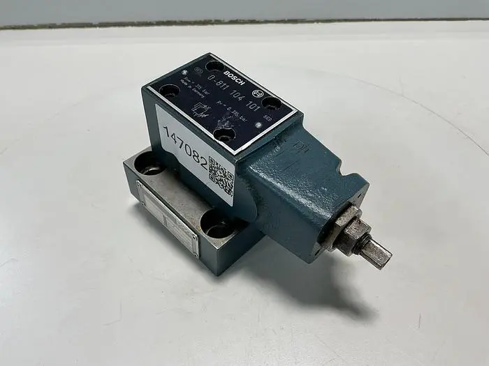Used BOSCH 0 811 104 101 Valves/Fittings Michigan US | Ideal Machinery #775053