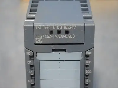 NEW SIEMENS 6ES75521AA000AB0