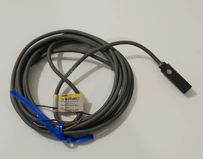 NEW Omron TL-W1R5MC1