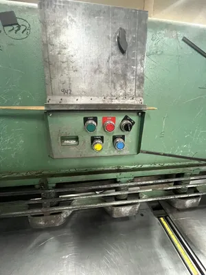 DYE MODEL 10 1/8 Power Squaring Shears (Inch) | ListingHippo (4)