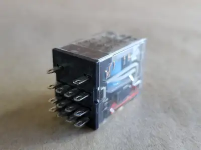 NEW OMRON MY4IN