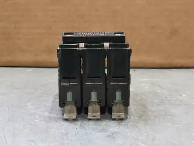 Used COMMANDER BQL370 Switchgears British Columbia CA | Lenmark #1438428