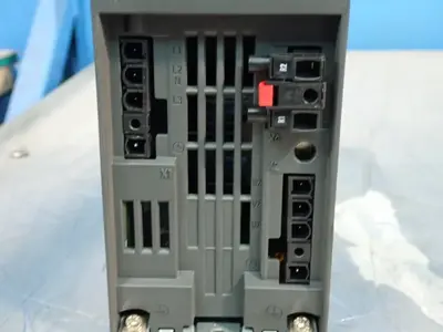 Used SIEMENS 6SL32101KE153UP2 Power Converters - Battery Chargers Ohio US | HGR 24 #751946
