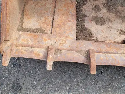 60" Quick Attachment Skid Steer Bucket
