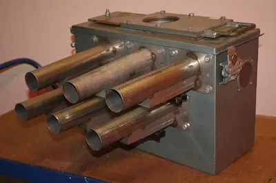 USED METAL FABRICATOR DIST548
