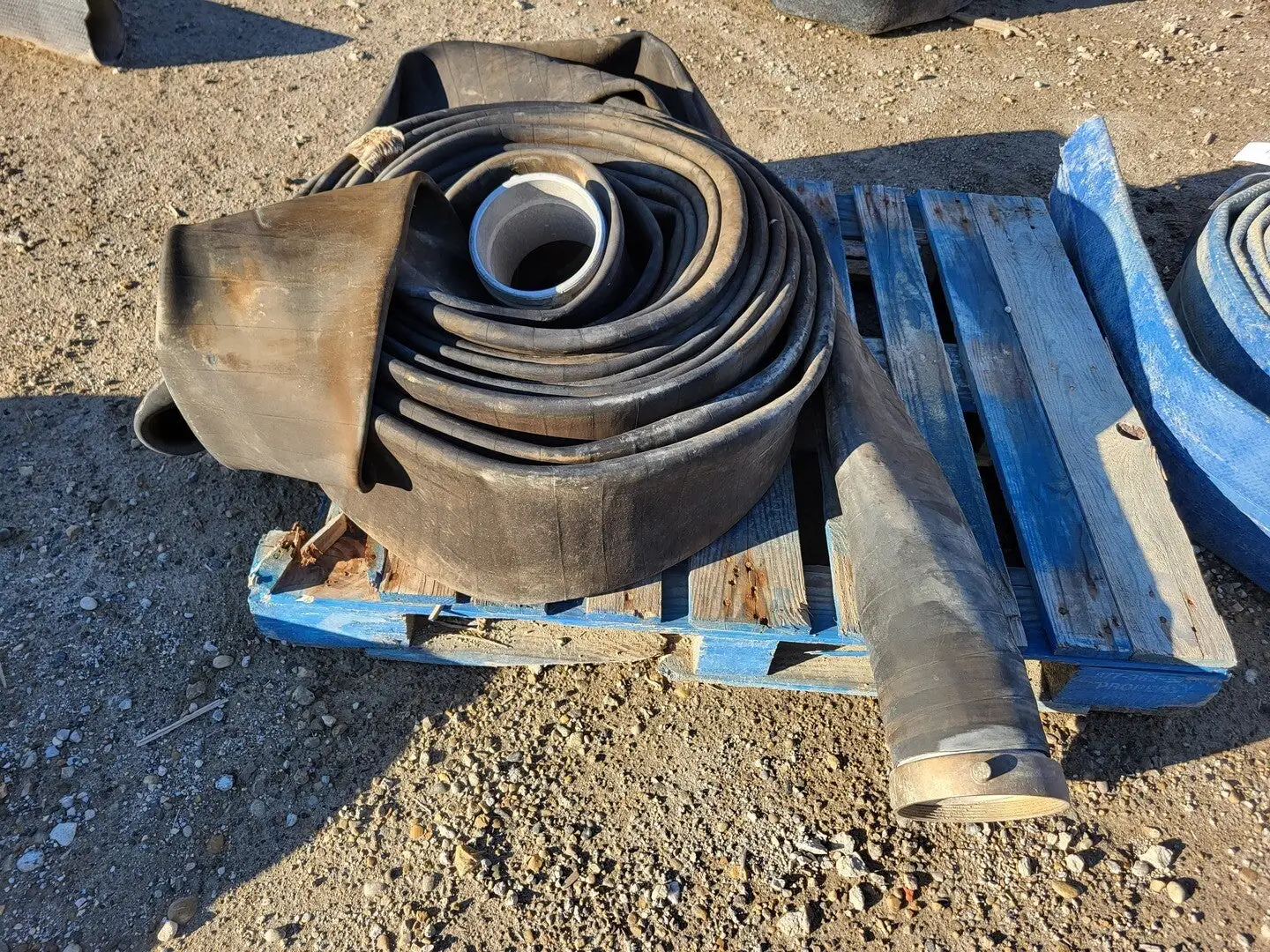 6" x 80 ft Hose Black w/ Camlock Fitting