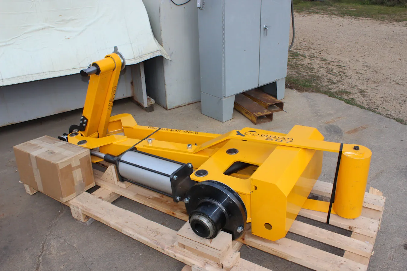Condor 207 Air Operated Sheet Metal Lift