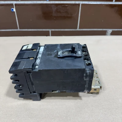 USED Square D LJ-6583