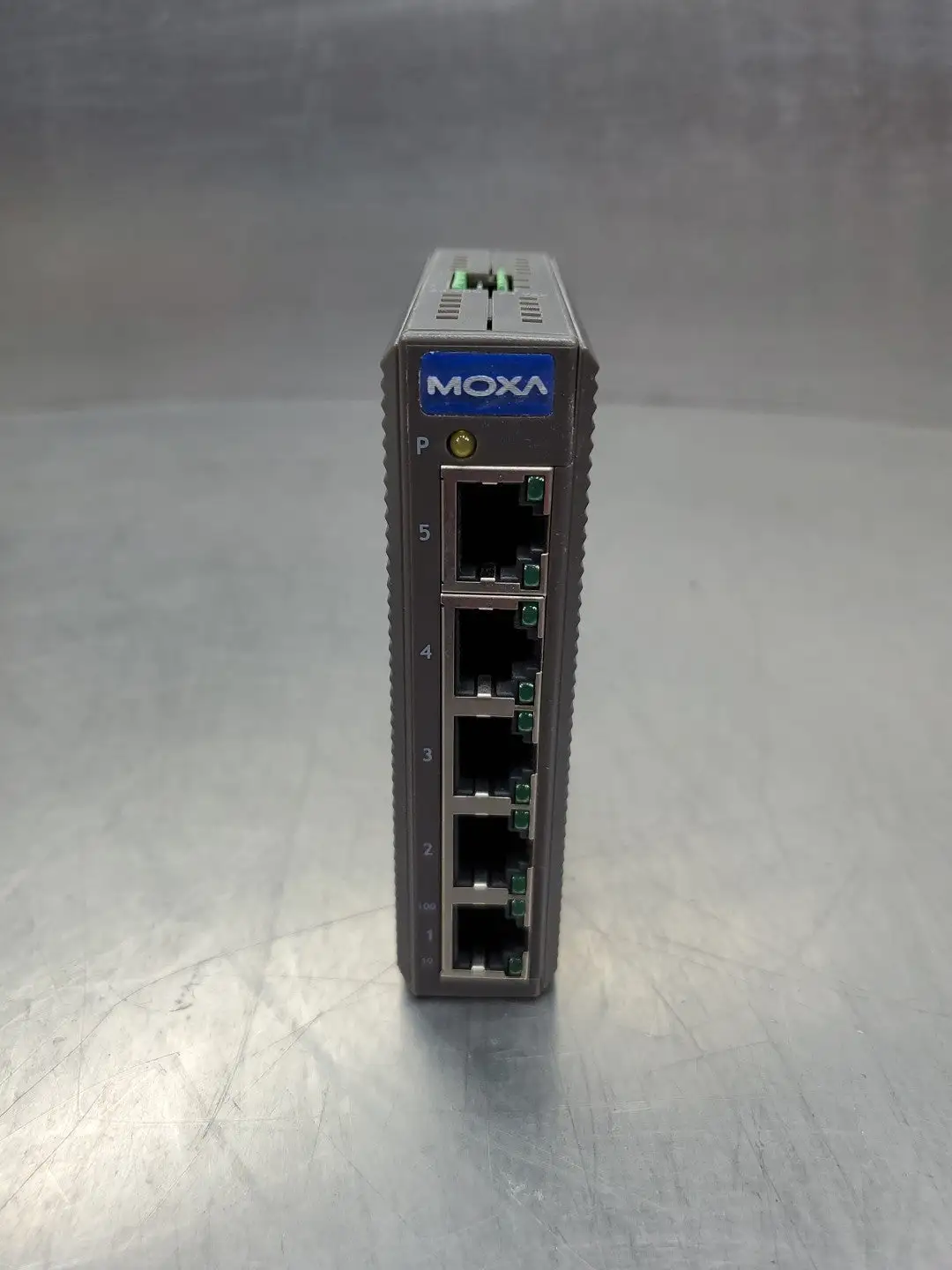 USED Moxa EDS-205 5-Port Management Ethernet Switch, Rev 2.1