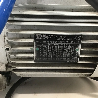 Leybold Sogevac SV4Q Rotary Vane Vacuum Pump – Model 9500549, Single-Stage Oil-Sealed