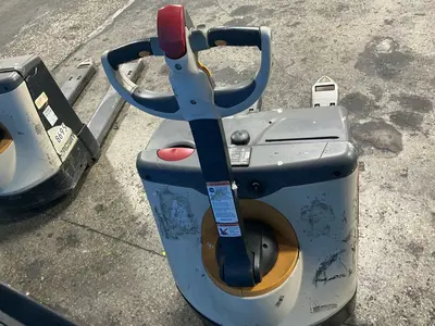 Used CROWN WP303545 Pallet Jacks Ohio US | HGR 24 #1285679