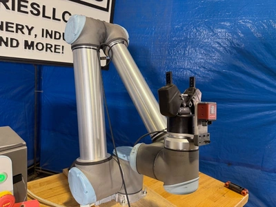 2017 UNIVERSAL ROBOTS UR10 6 Axis Robots | K.B. Industries LLC (4)