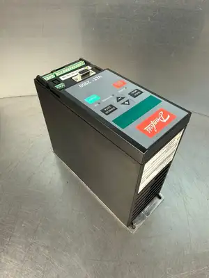 Danfoss Vlt 2900 195N2190 VLT2915PT4B20STR0DBF00A21C1 1.5kW 2HP (3.3.4)