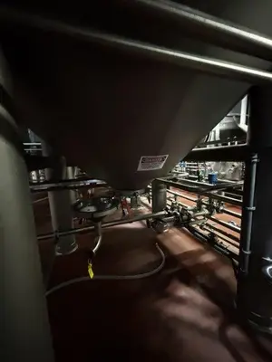 1995 MUELLER 16,600 GALLON Stainless Steel Tanks | Perry Equipment (5)