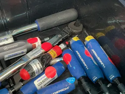 Used _UNKNOWN_ _UNKNOWN_ Screw Drivers Ohio US | HGR 24 #1335380