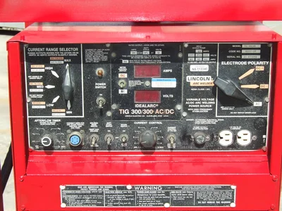 USED IDEALARC TIG 300/300