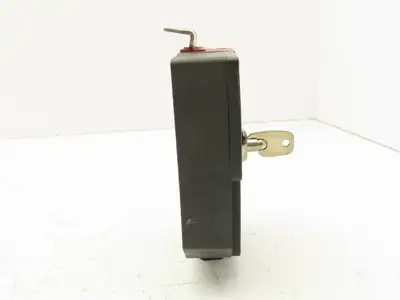 Omron D4JL-3NFA-C7-01 Guard Lock Safety-Door Switch Interlock Solenoid Release