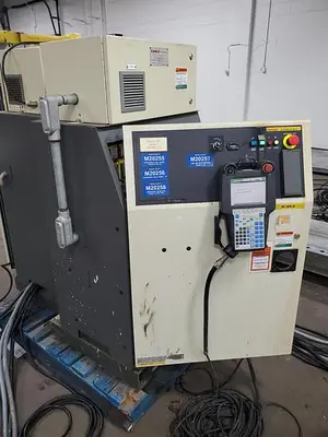 USED 2010 FANUC M-20IA/10L