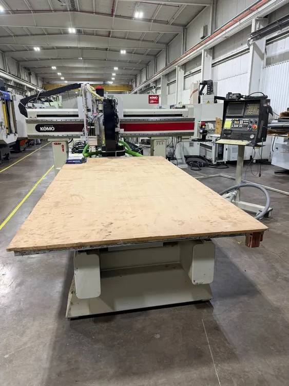 Used 2003 KOMO VR510 CNC Routers Illinois US | CNC EXCHANGE #1398575
